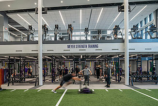 Cornell College - Turf and Strength Training View of the turf and strength training sector of the Cornell College facility. REGUPOL aktiv flooring is installed throughout the facility.